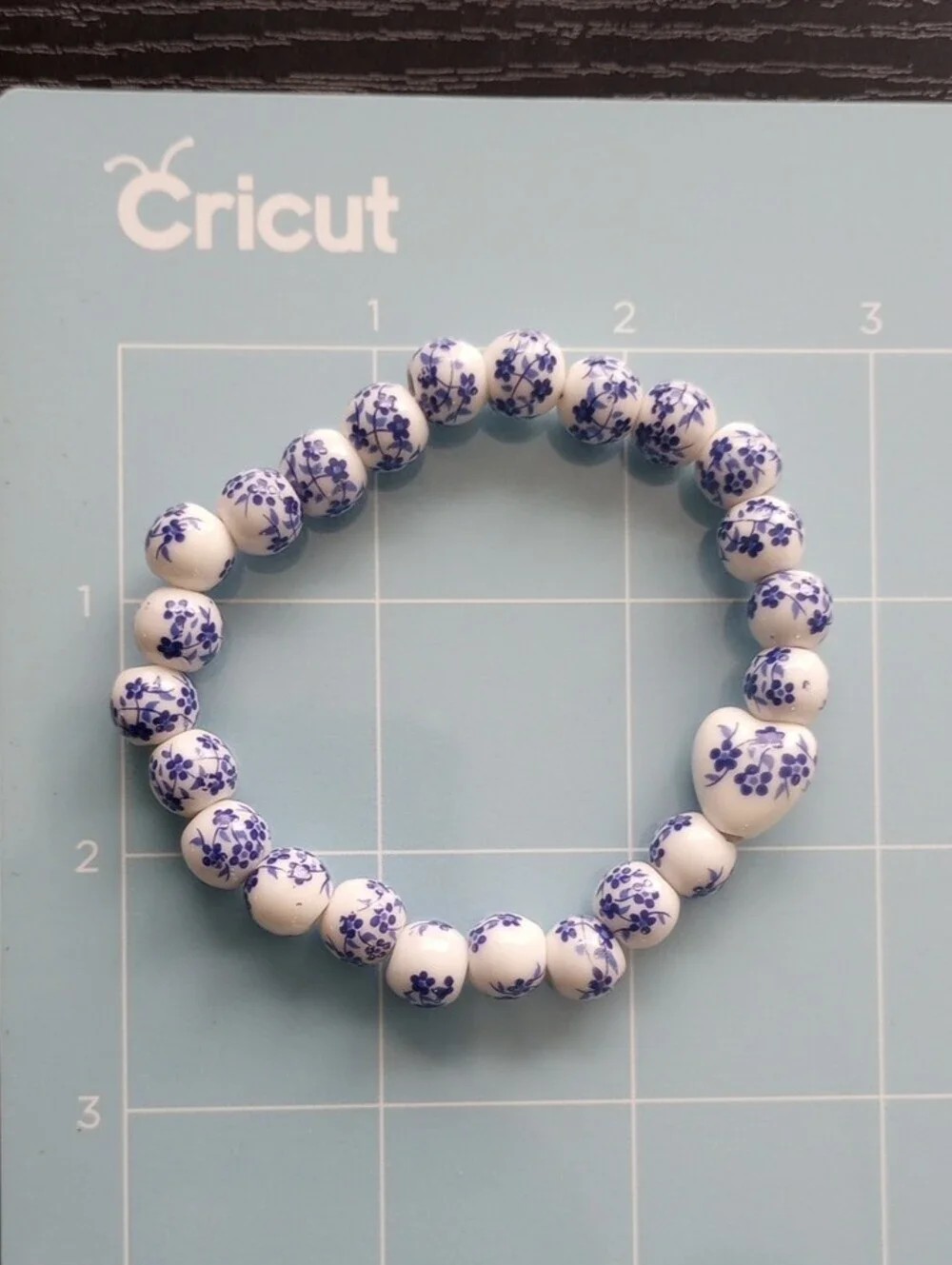 Delft Blue and White Floral Beaded Bracelet